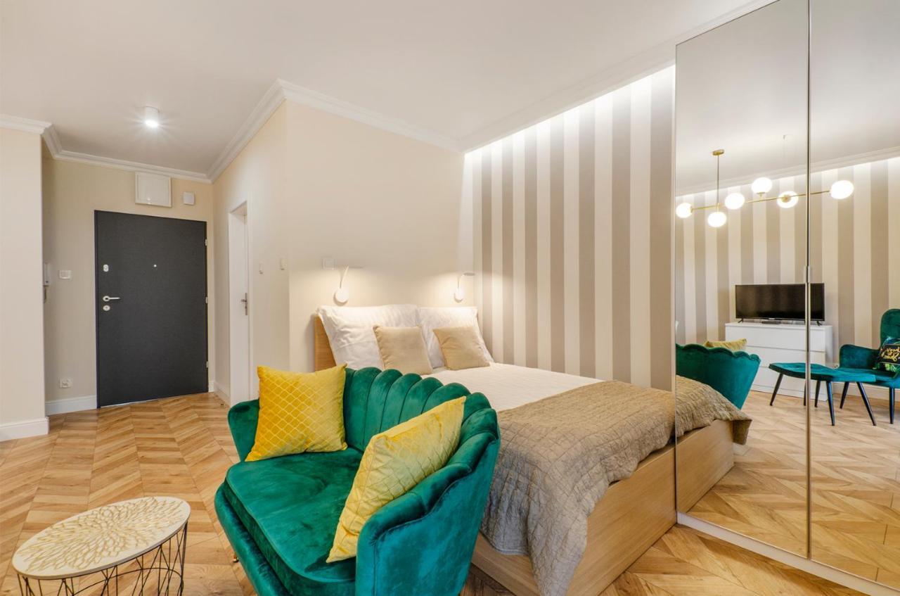 Sky Home- Green Apartament -Manufaktura, Bezplatny Parking, Klimatyzacja, Dostep Na Kod Łódź Zewnętrze zdjęcie