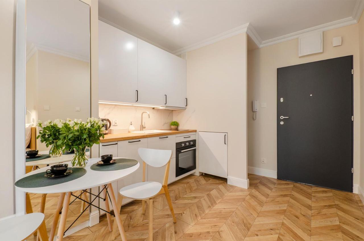 Sky Home- Green Apartament -Manufaktura, Bezplatny Parking, Klimatyzacja, Dostep Na Kod Łódź Zewnętrze zdjęcie