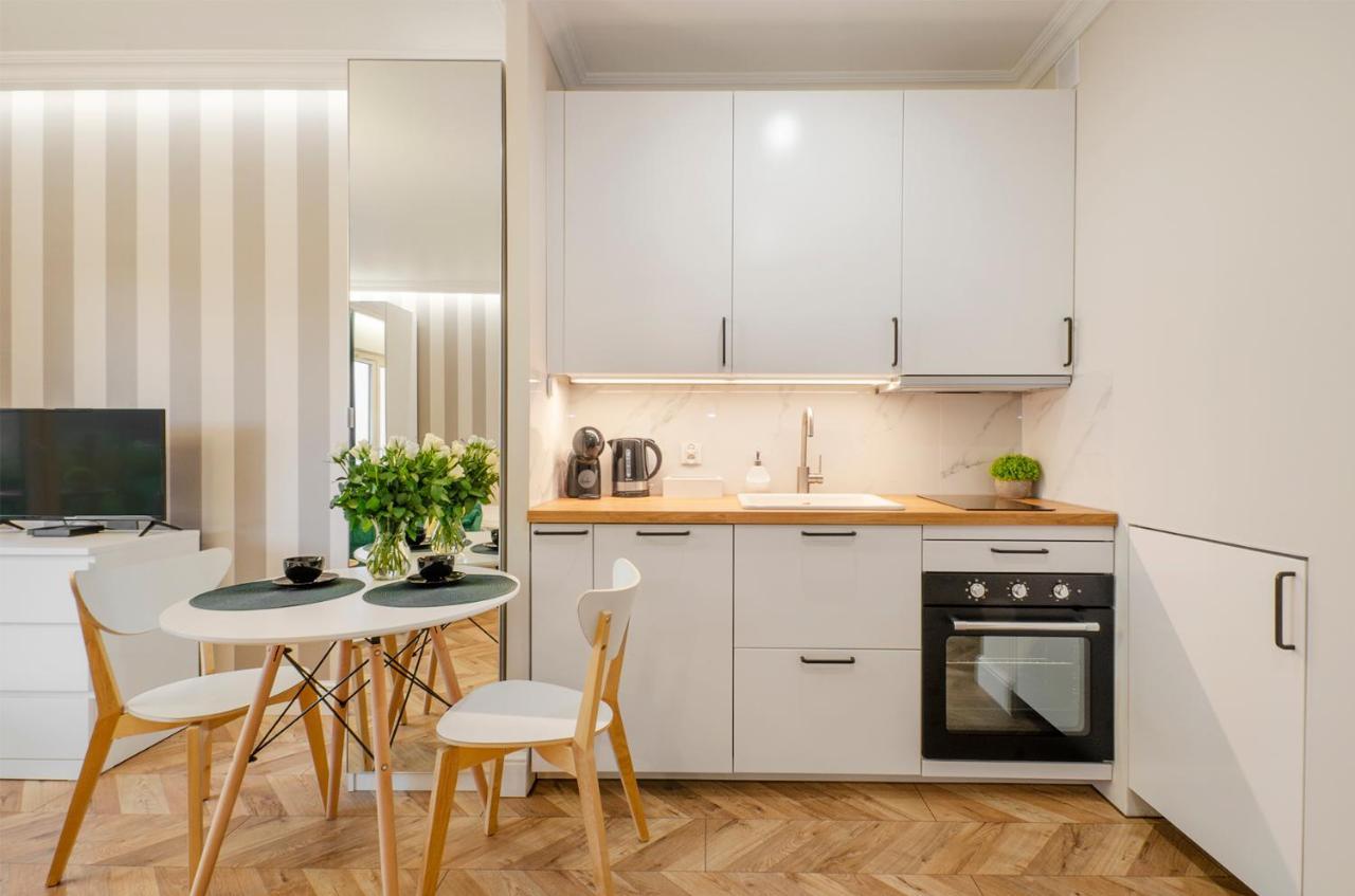 Sky Home- Green Apartament -Manufaktura, Bezplatny Parking, Klimatyzacja, Dostep Na Kod Łódź Zewnętrze zdjęcie